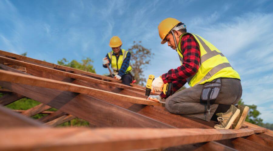 Professional Flat Roofing Installation services in Albany, IL